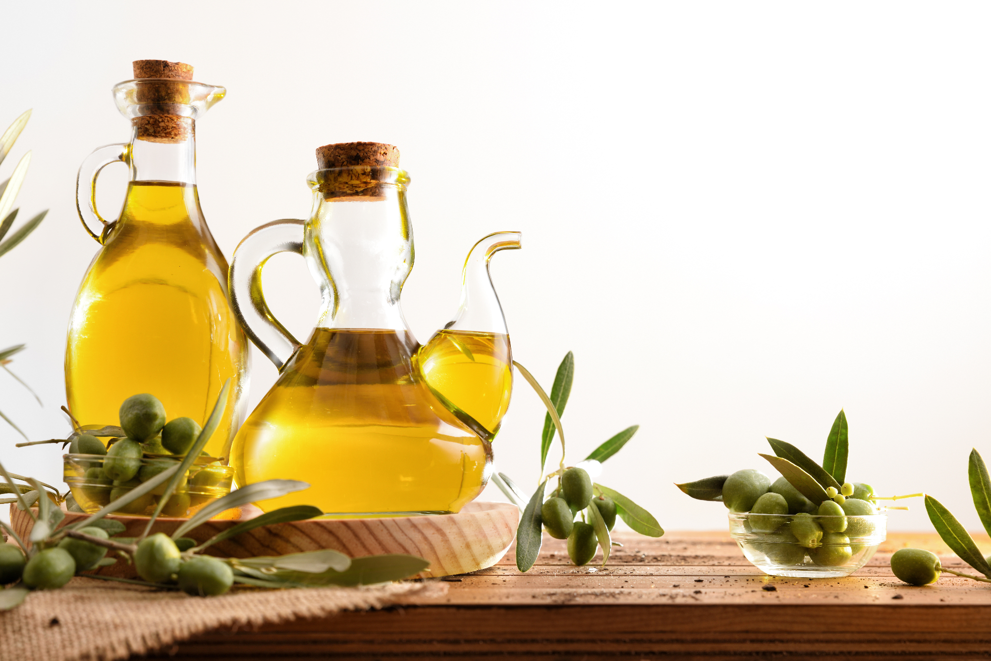 Ekstra deviško oljčno olje je zelo okusno in pa zdravo